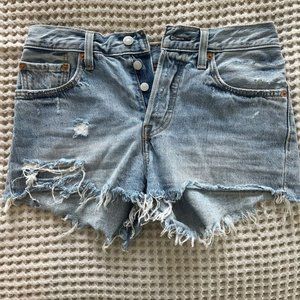 Levis jean shorts